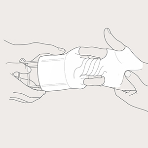 4. trin i appliceringen af Tubinette på en hånd